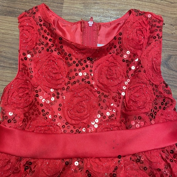 Rare Too Girls Dress Red Sparkling Rosettes size 6 - Picture 4 of 8